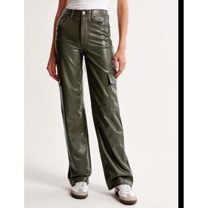 Abercrombie & Fitch Curve Love Vegan Leather Cargo 90s High Rise Pant Sz 18
